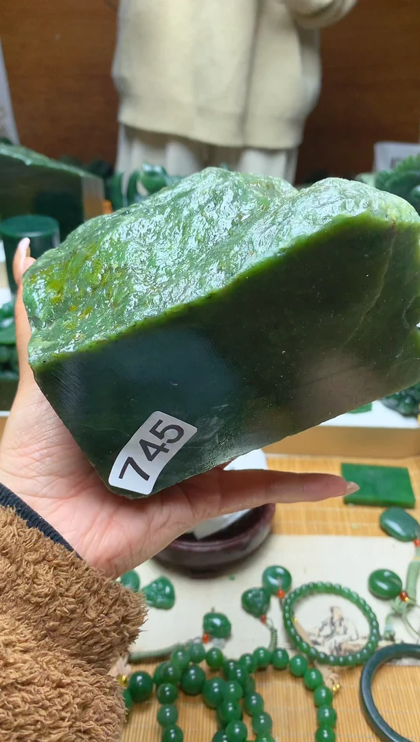 未镶嵌和田玉珠宝半成品1