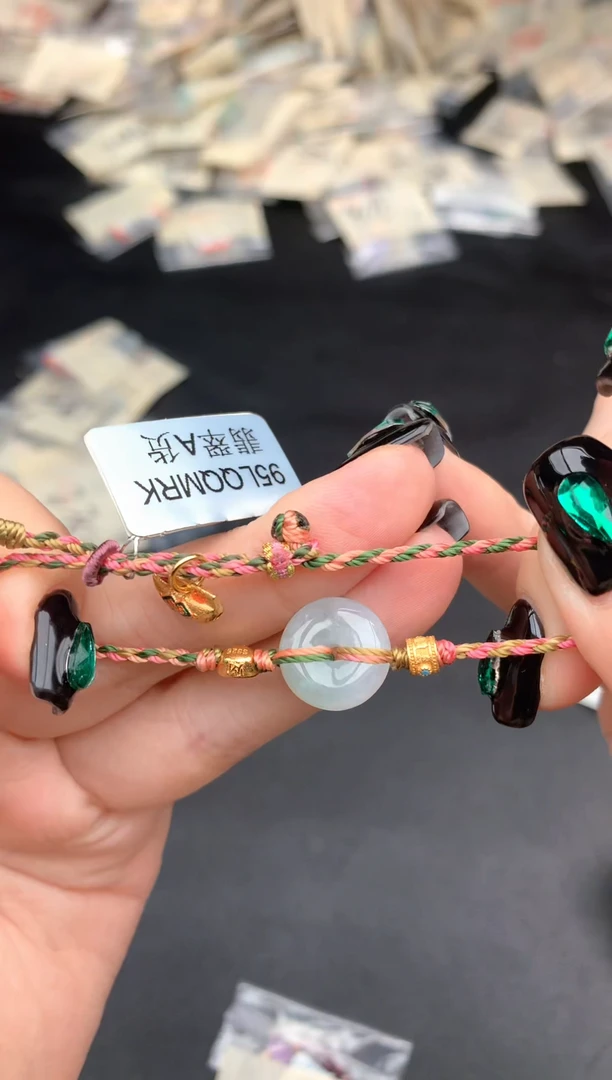 翡翠挂件未镶嵌一福利