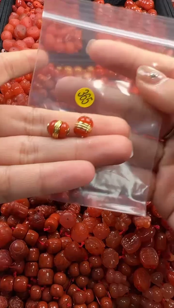 【闪购商品】南红玛瑙颈饰未镶嵌1