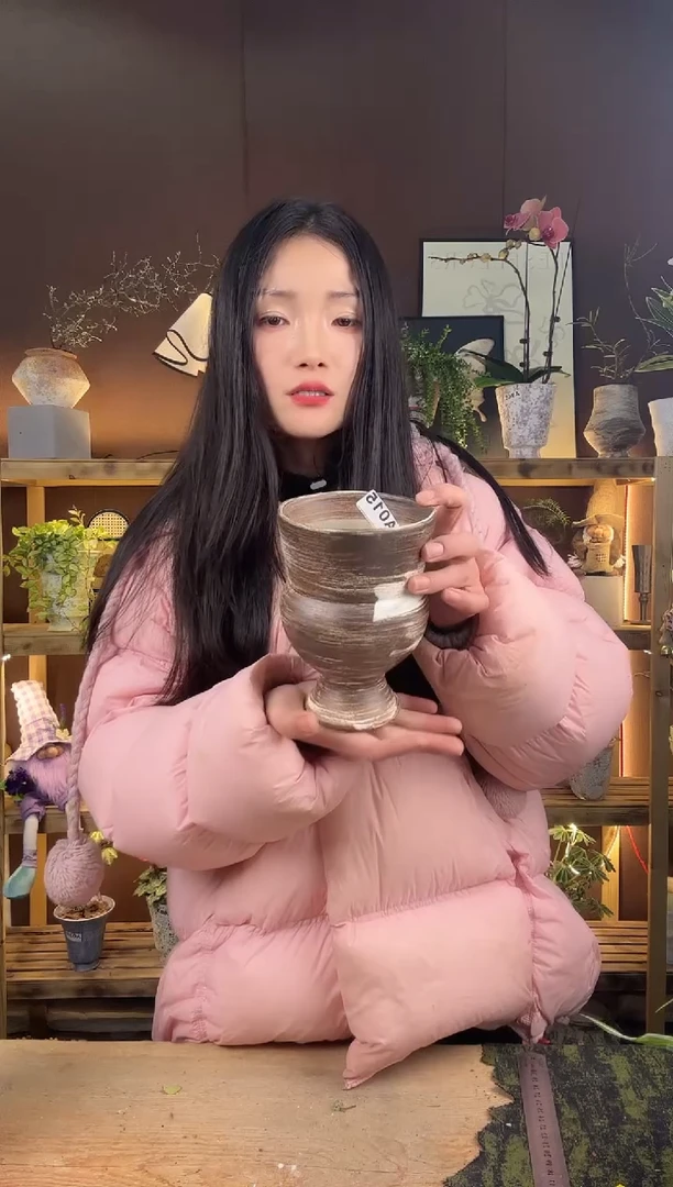 以实际为准编号 015  景德镇手绘花盆