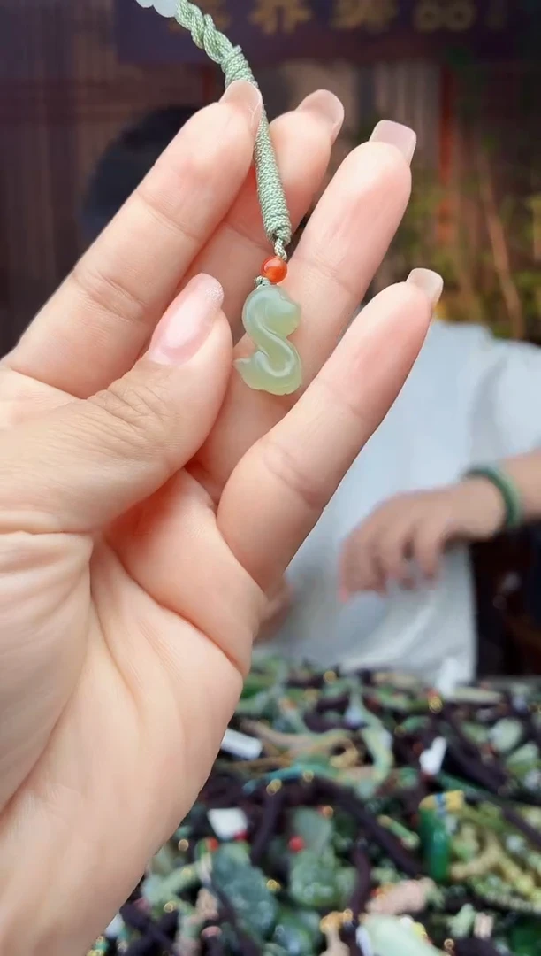 颈饰未镶嵌和田玉多样性发货拍一发一