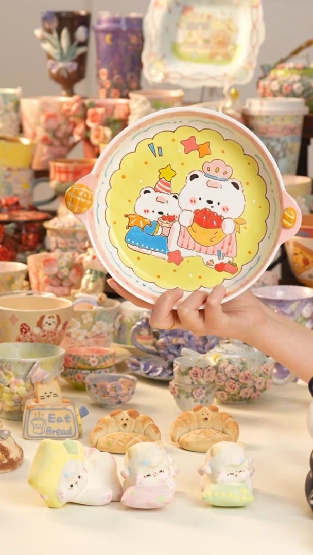 摆件陶景德镇釉下彩手绘设计师款陶瓷