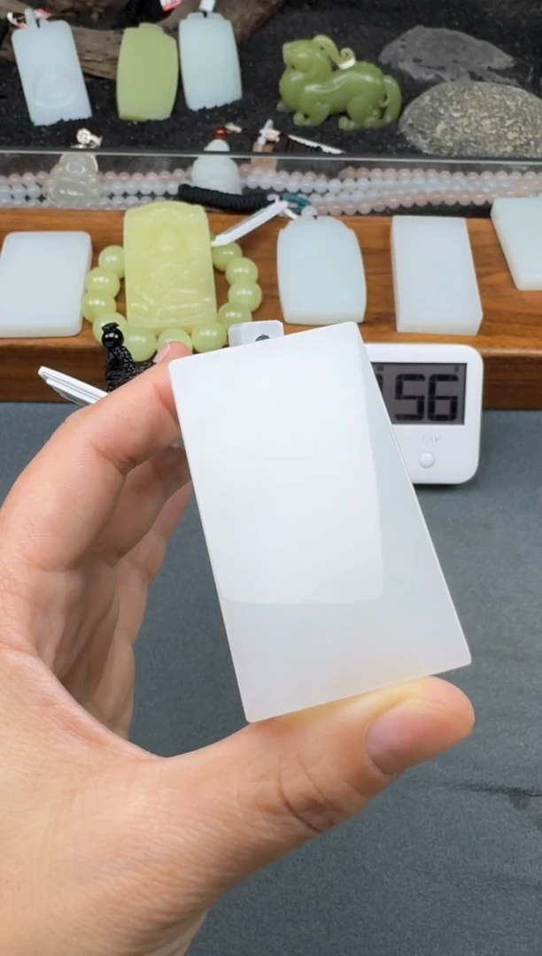 颈饰未镶嵌和田玉2