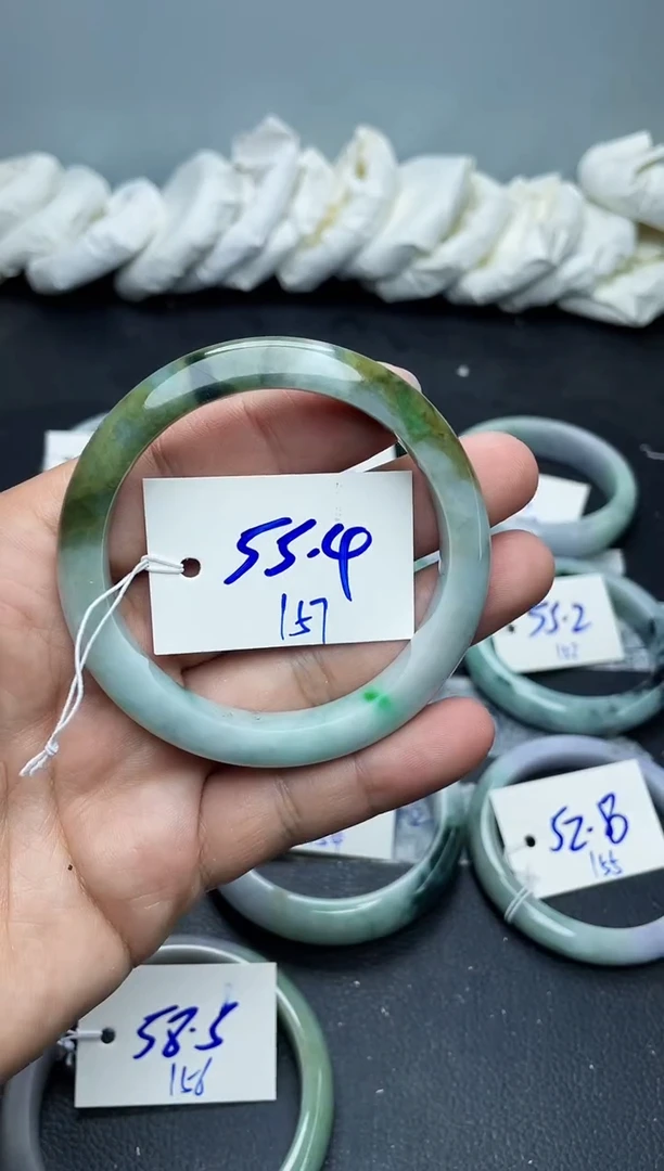 未镶嵌手镯翡翠157