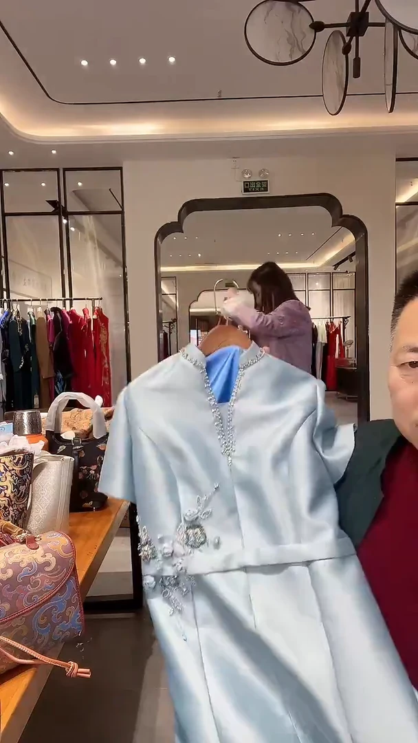 重工淡蓝色高定款礼服 499 xl码