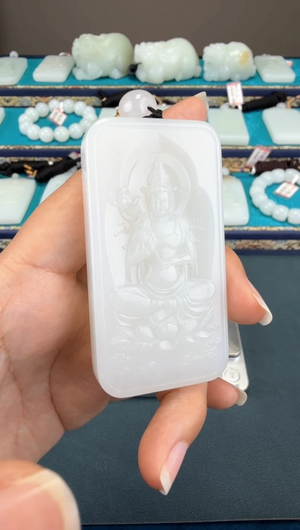 颈饰未镶嵌和田玉1