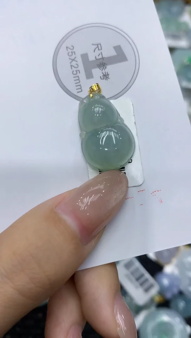 翡翠18K金镶嵌颈饰111111111111