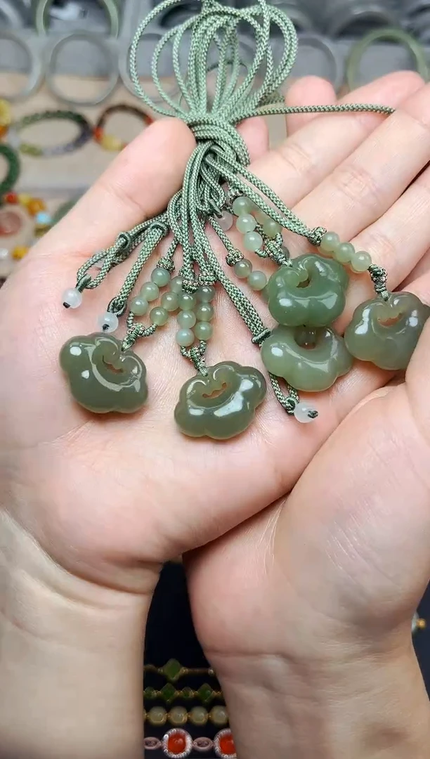 和田玉未镶嵌颈饰06如意锁多样性拍一发一