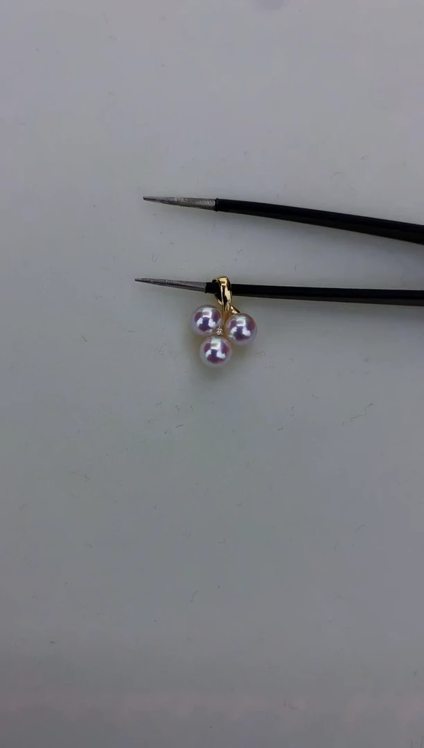 18K金镶嵌DA海水珍珠 GD167 5-6 钻石三叶草吊坠赠银链