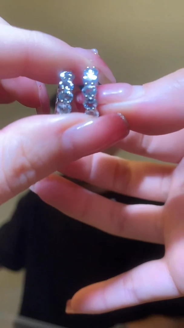 银S925镶嵌耳饰海蓝宝石【宝石世家严选】