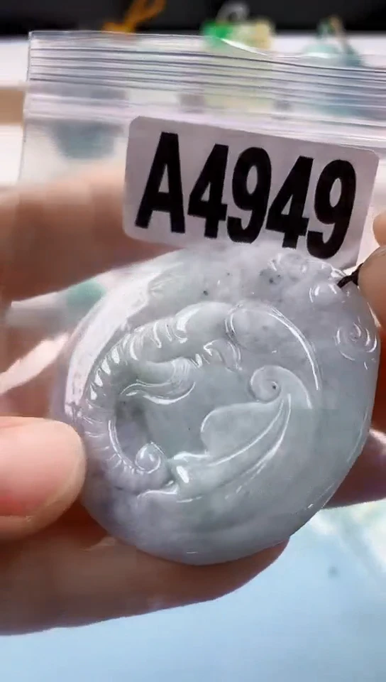 翡翠未镶嵌颈饰天然翡翠吊坠挂件