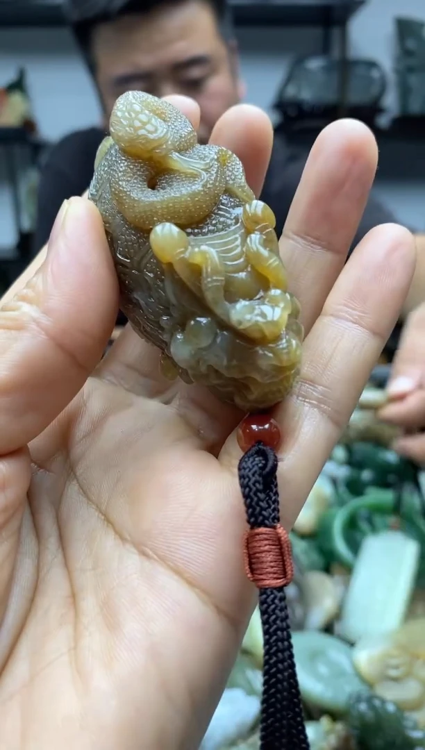未镶嵌和田玉把件1