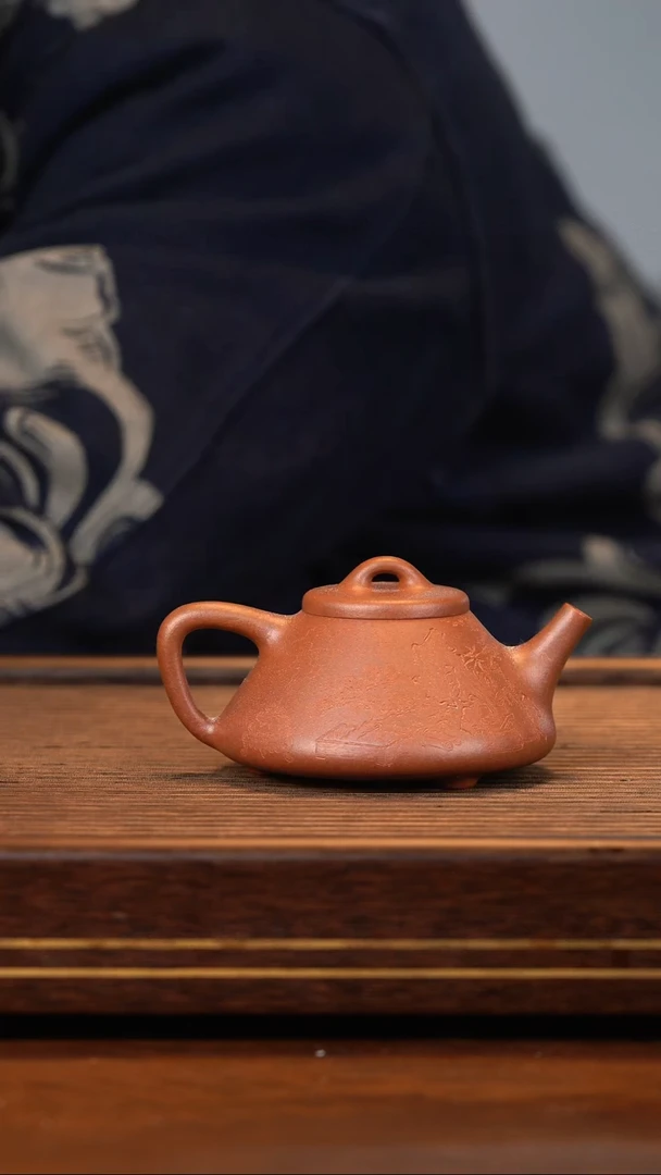 茶壶紫砂@****子桃花泥子冶清供