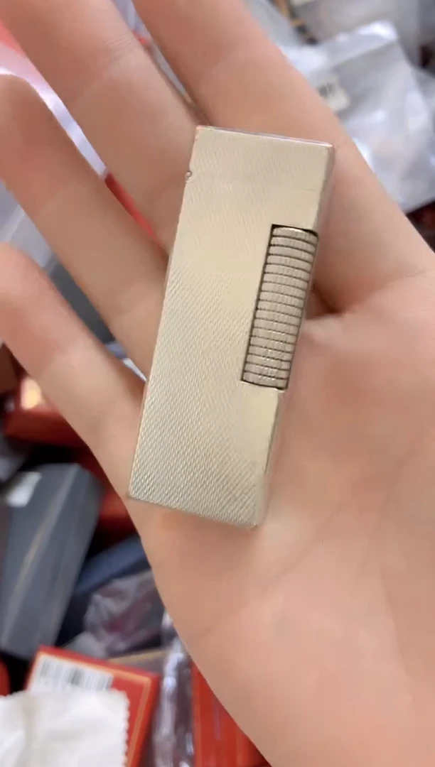 四代银麦穗打火机