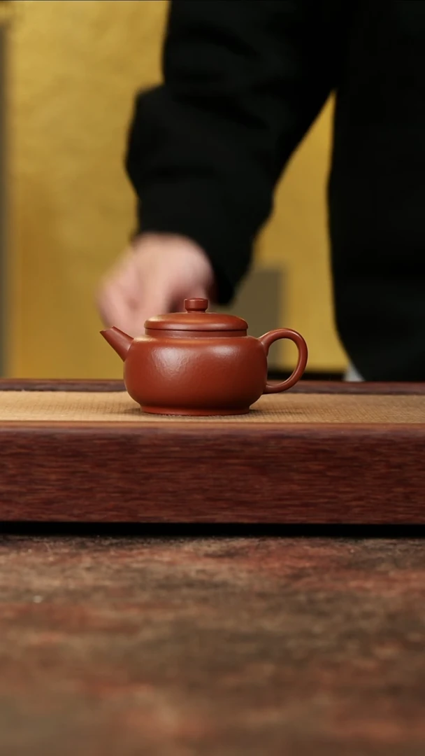 【闪购商品】紫砂茶壶李丹朱泥圆韵