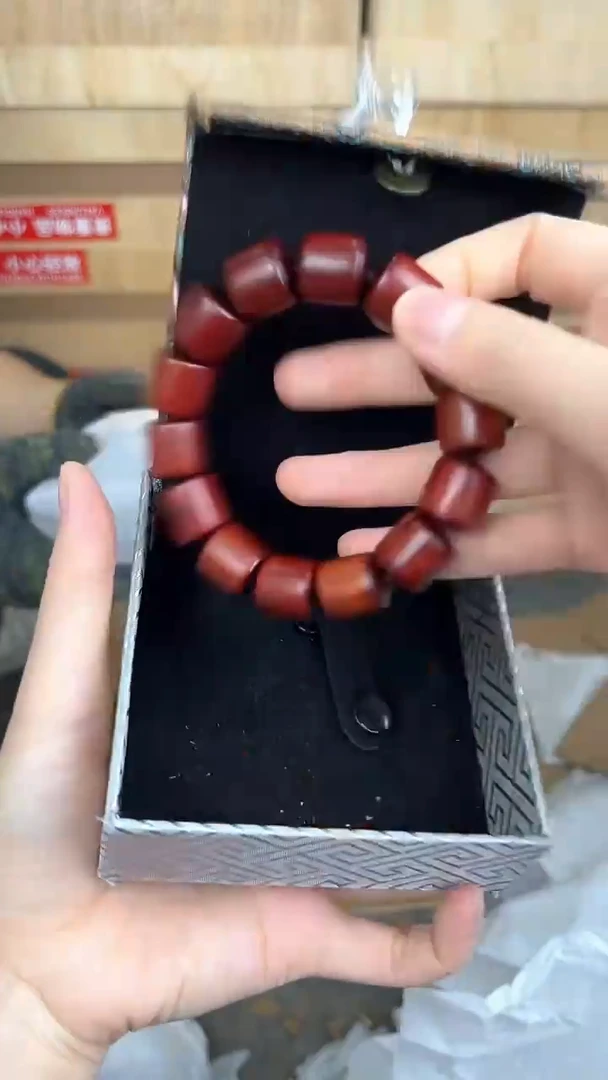 品茗文玩阁血檀桶珠链接@@YS975