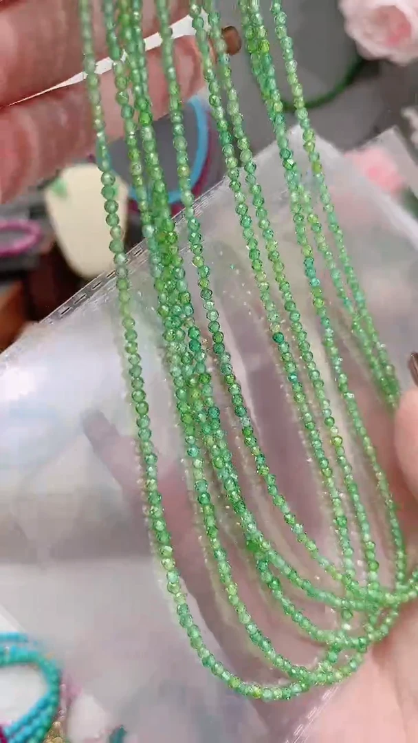 颈饰银S925镶嵌尖晶石绿刻99