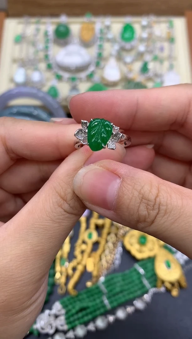 翡翠戒指18K金镶嵌238-中国好珍宝