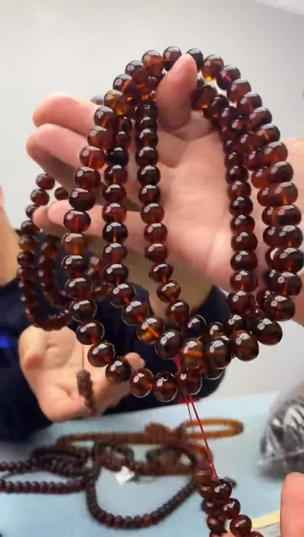 琥珀未镶嵌珠宝奇石假一罚十，血珀多样性发一件