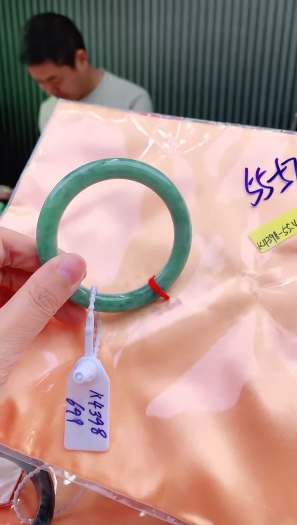 未镶嵌手镯翡翠55