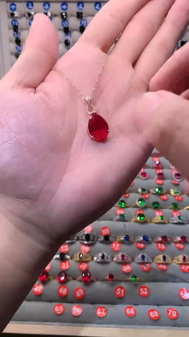 【闪购商品】红宝石吊坠(赠链)银S925镶嵌1111