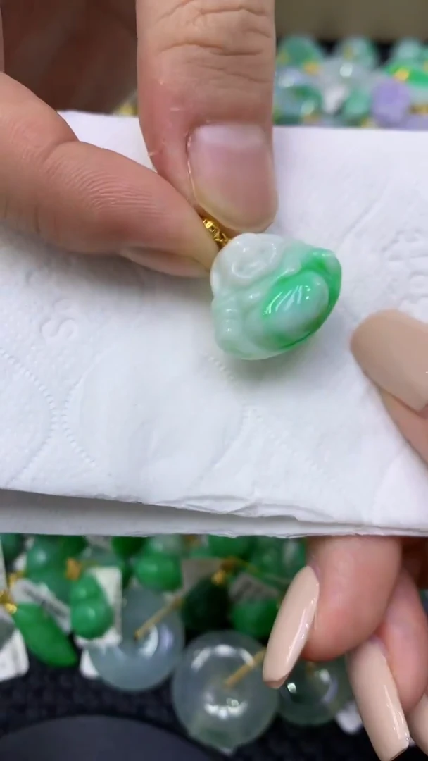 颈饰未镶嵌翡翠天然缅甸翡翠A货