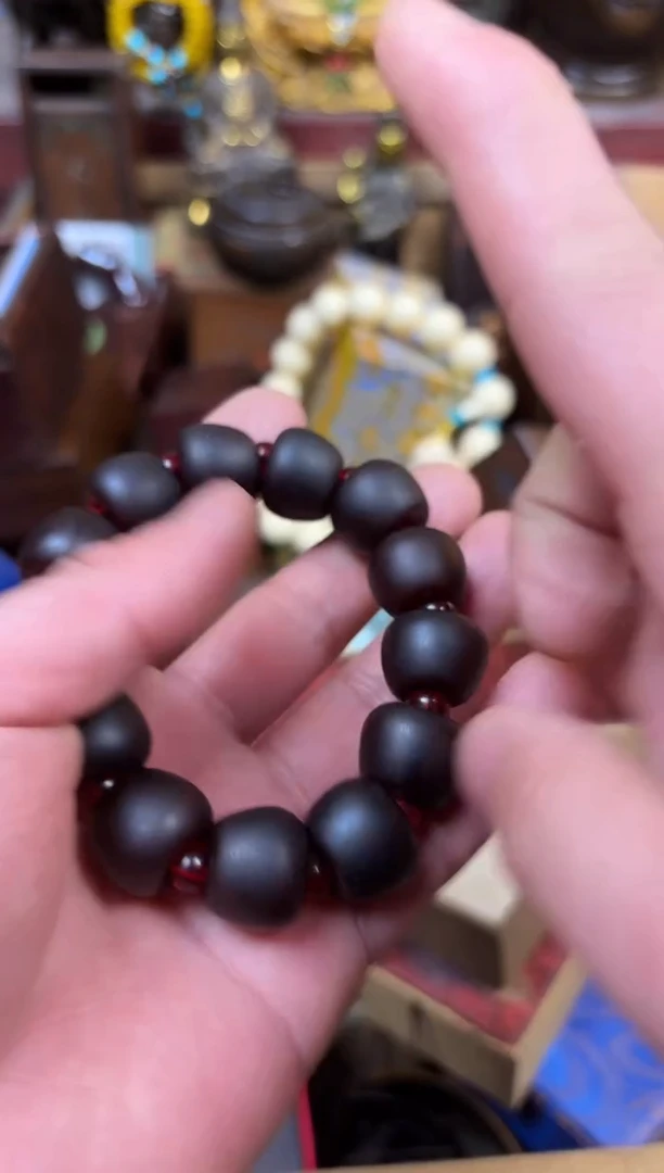 【闪购商品】蜜蜡耳饰未镶嵌------------------