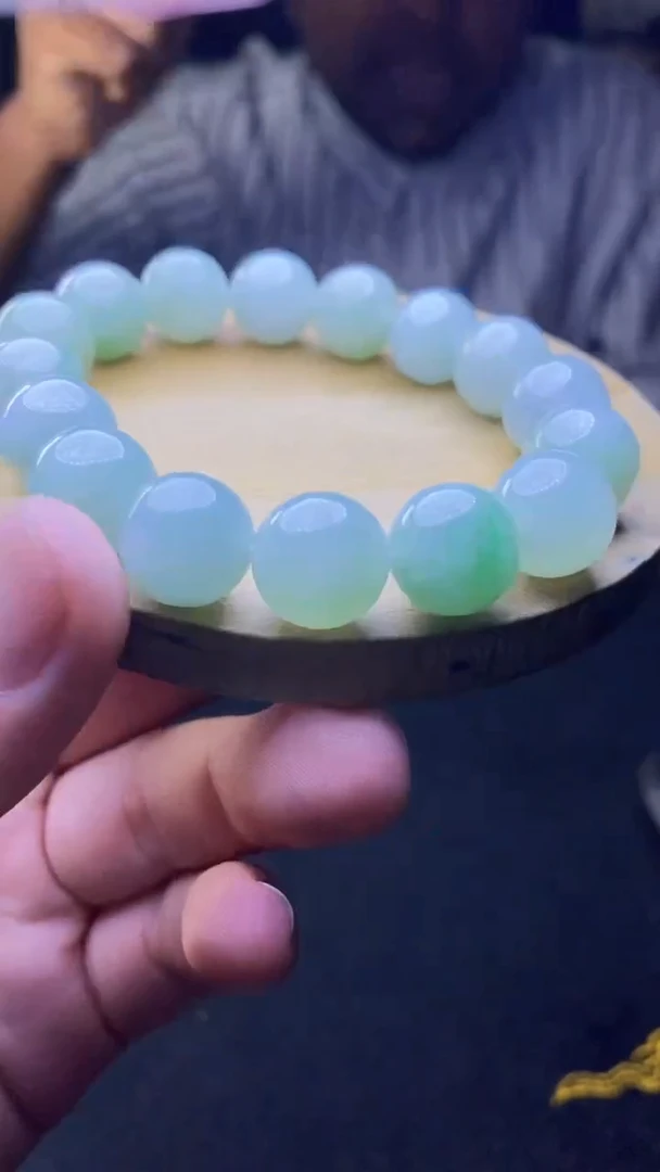 定制翡翠未镶嵌天然缅甸A货翡翠，多样性发货，拍一发一
