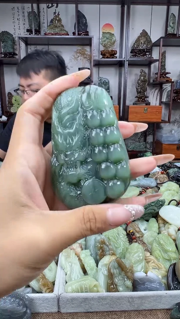 未镶嵌和田玉把件1