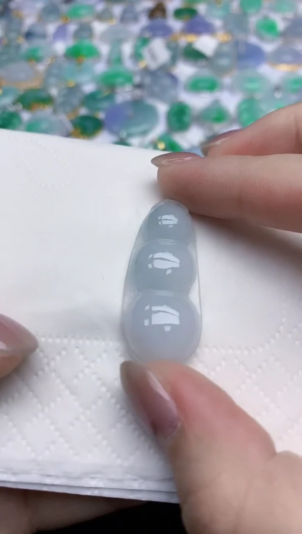 【闪购商品】翡翠颈饰未镶嵌天然翡翠A货