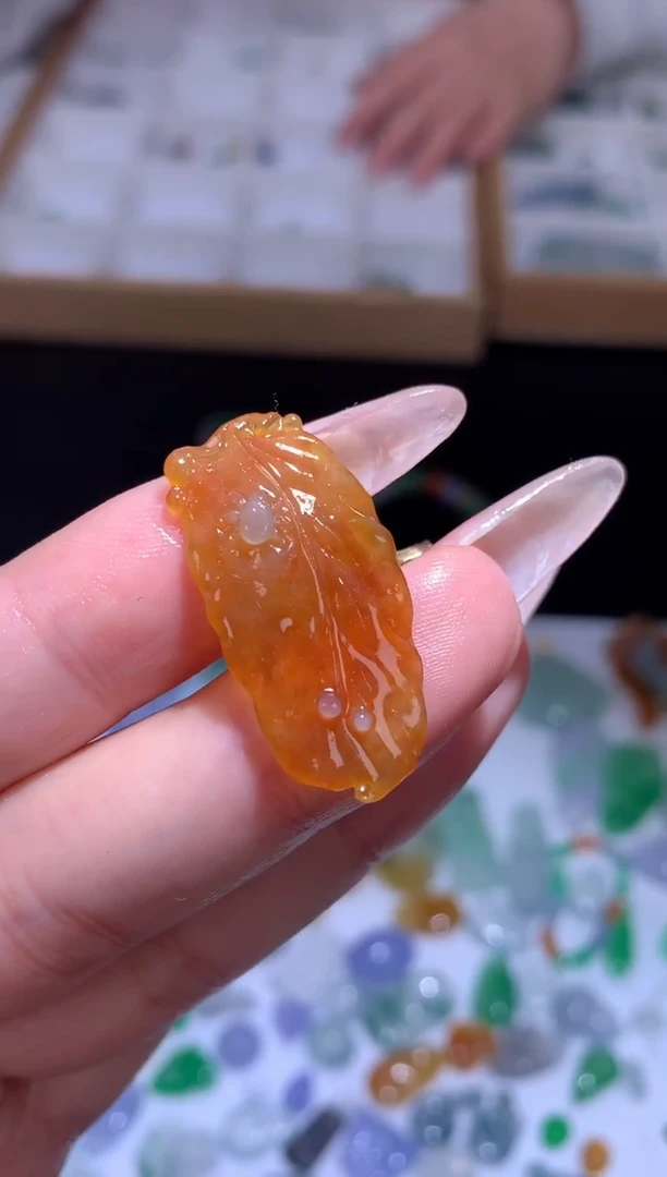 未镶嵌定制翡翠叶子