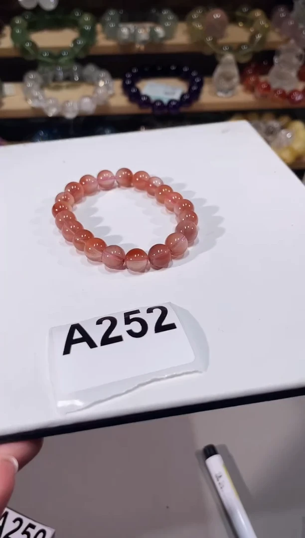 未镶嵌手链水晶A252豆沙兔毛手链