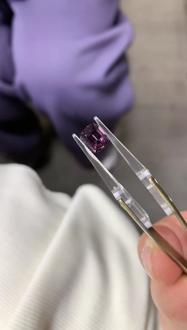 【闪购商品】尖晶石裸石未镶嵌2.3ct 30