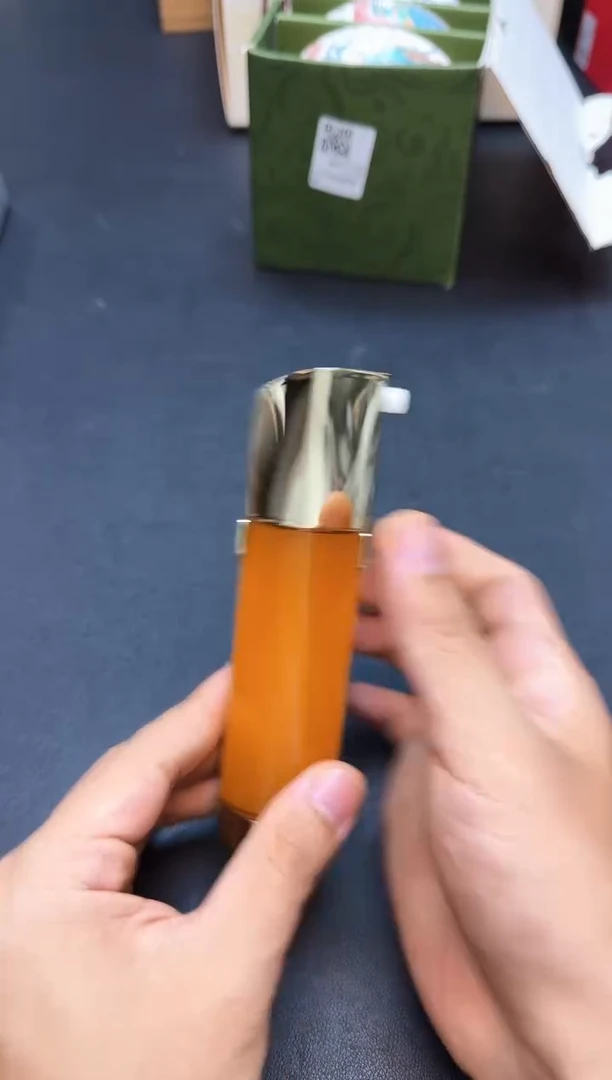 瓷片全新正品一件不留@@WE956