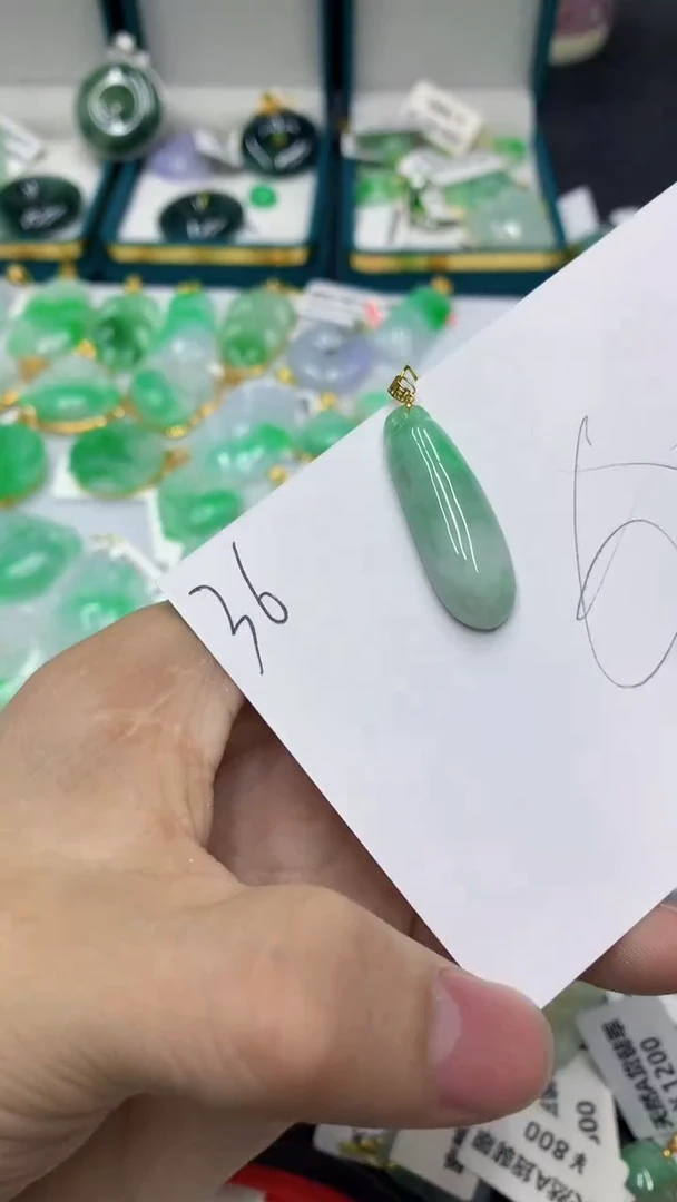 【闪购商品】翡翠颈饰18K金镶嵌1111111111