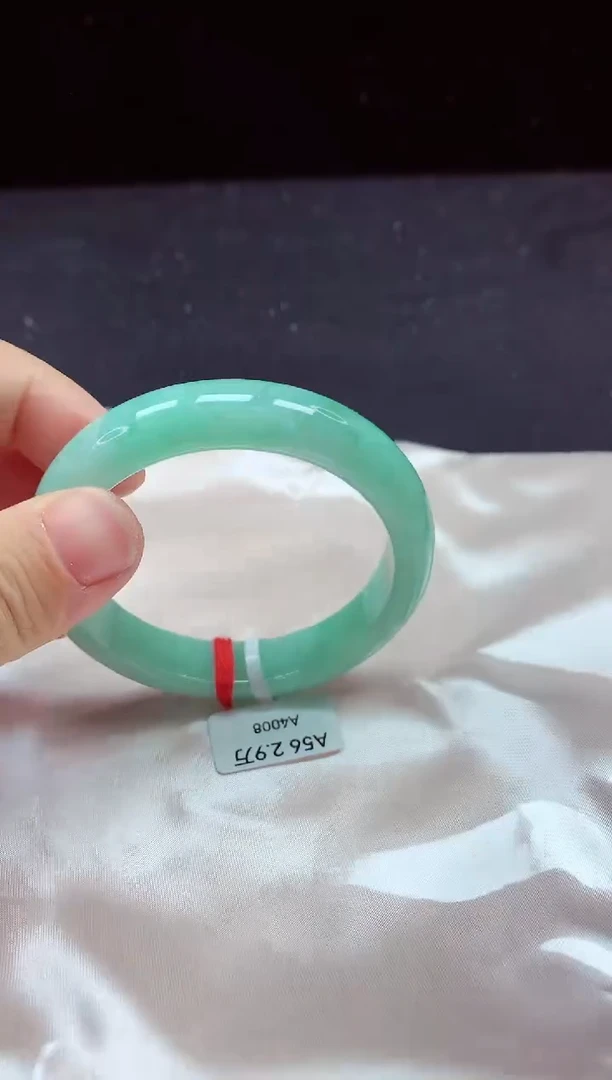 【闪购商品】翡翠手镯未镶嵌镯子56+