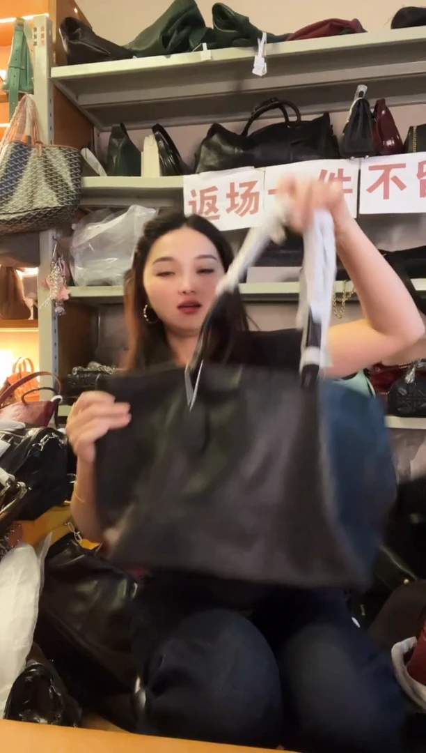 牛剖层皮革高端订制时尚百搭女士 手提 腋下 斜跨包