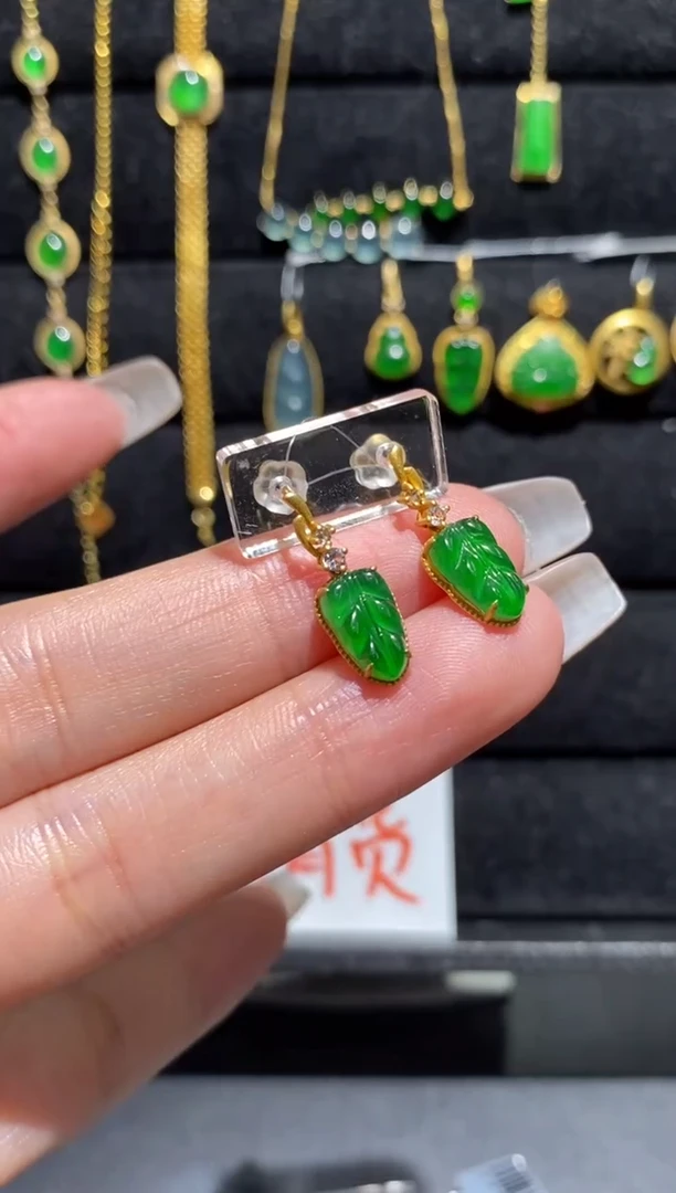 【闪购商品】翡翠耳饰18K金镶嵌耳饰