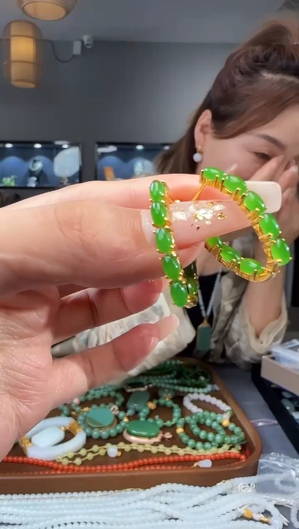 和田玉银S925镶嵌耳饰1