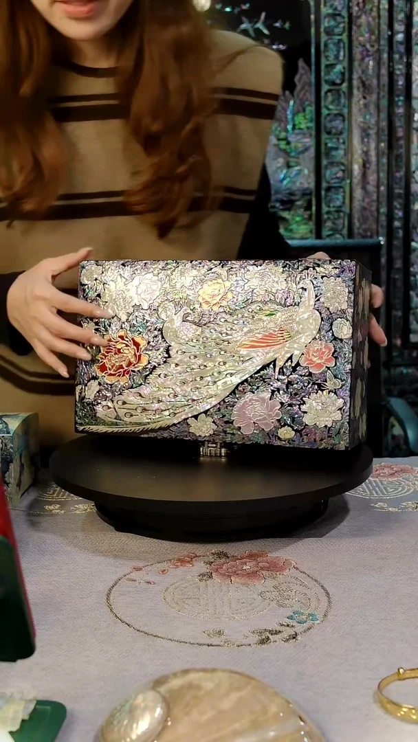 黑色全满螺·弘贝雅螺钿漆器文化馆