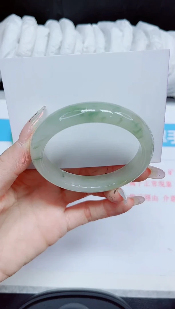 石英质玉手镯未镶嵌388