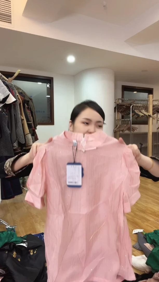 L码        105-115斤   半袖