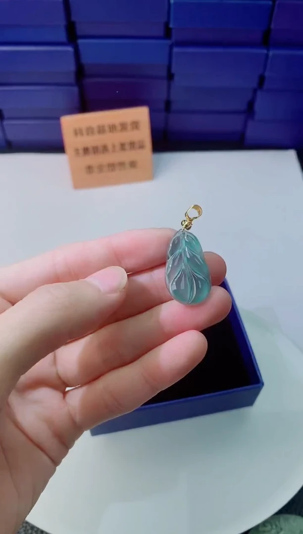 翡翠未镶嵌颈饰1111111111