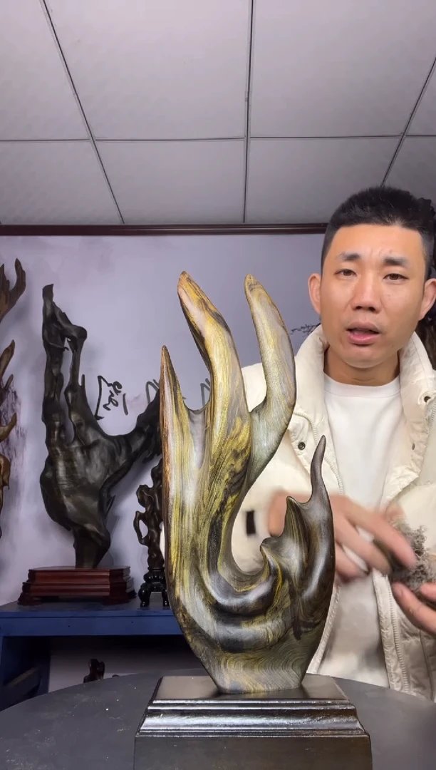 金丝楠木雕款常*哥金丝楠木工艺品摆件