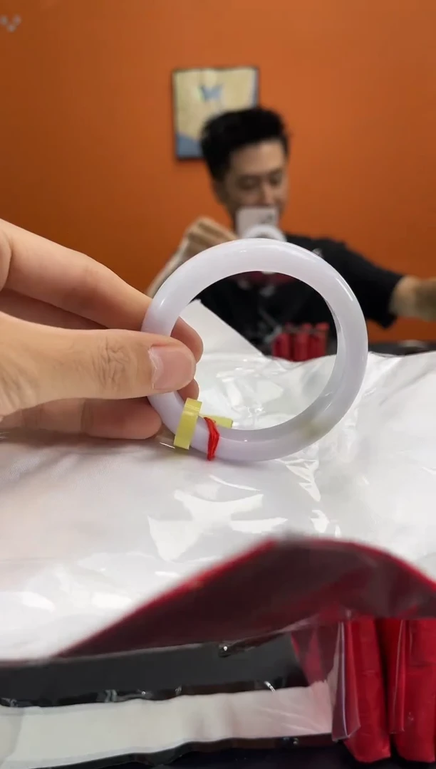 未镶嵌手镯翡翠4