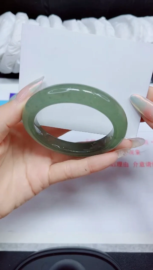 石英质玉手镯未镶嵌310