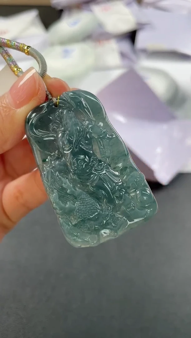 翡翠未镶嵌颈饰1113 关公