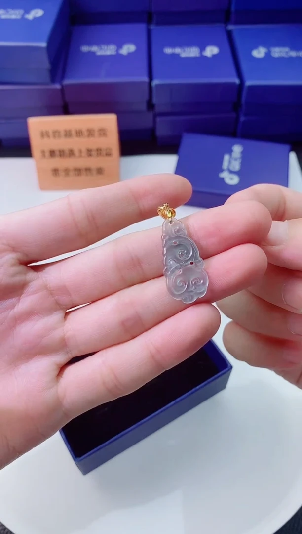 翡翠未镶嵌颈饰1111111111