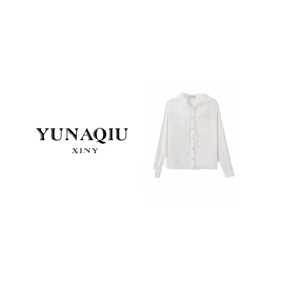 YUNAQIU女装时尚连帽卫衣-9586