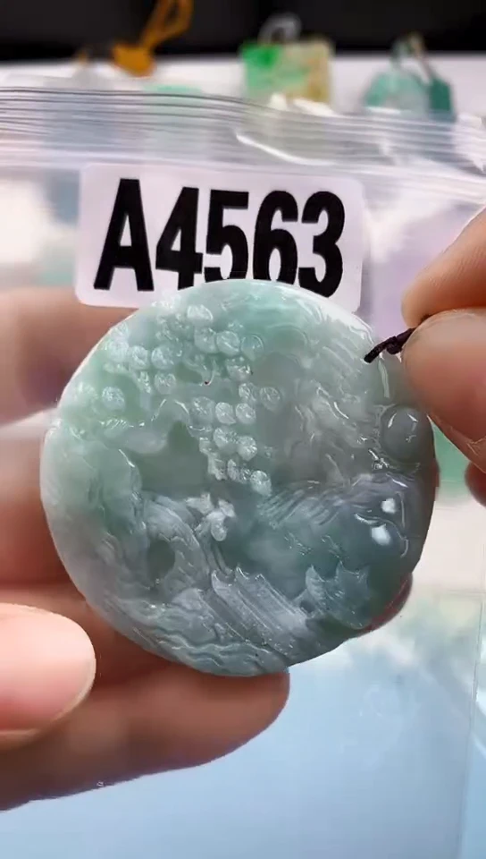 翡翠未镶嵌颈饰天然翡翠吊坠挂件